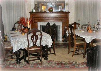 River Rose Inn Bed And Breakfa Elizabethtown Exterior photo